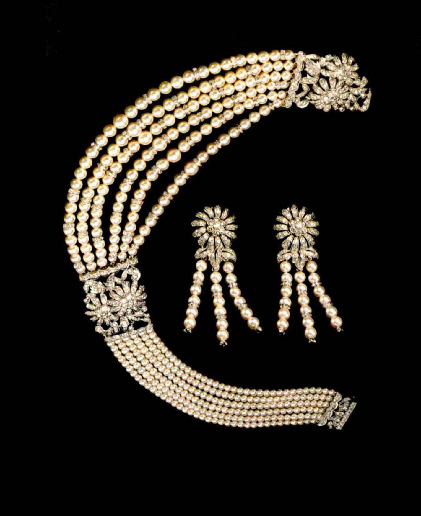 珍珠项链、耳环(一对)